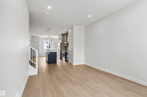 1217 Cristall Way, Edmonton, AB - Indoor Photo Showing Other Room