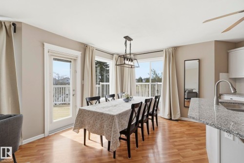 3327 32 Avenue, Edmonton, AB - Indoor Photo Showing Dining Room