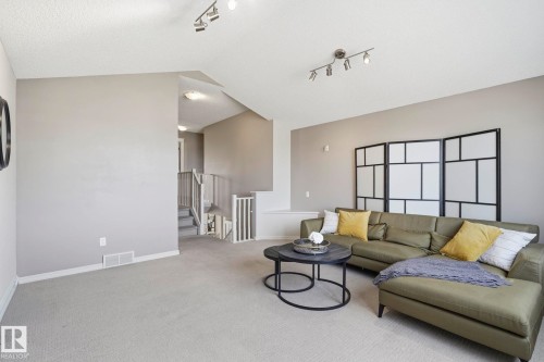 3327 32 Avenue, Edmonton, AB - Indoor