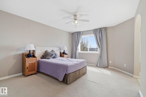 3327 32 Avenue, Edmonton, AB - Indoor Photo Showing Bedroom