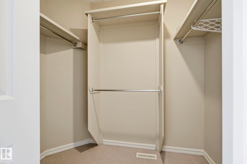 3327 32 Avenue, Edmonton, AB - Indoor With Storage