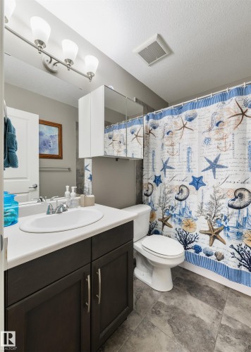 102 Kirpatrick Bend, Leduc, AB - Indoor Photo Showing Bathroom
