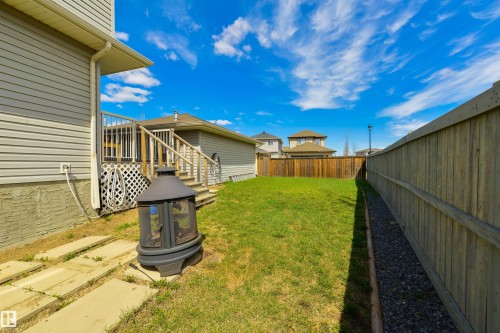 102 Kirpatrick Bend, Leduc, AB - Outdoor