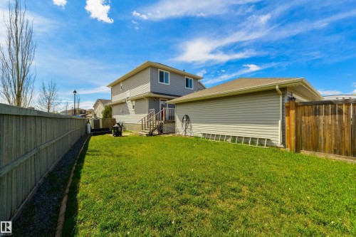 102 Kirpatrick Bend, Leduc, AB - Outdoor