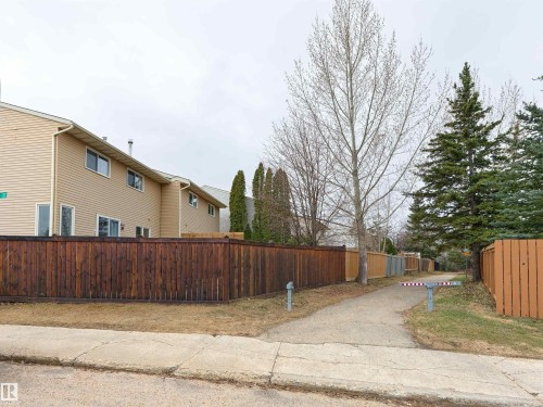 12335 25 Avenue, Edmonton, AB - Outdoor