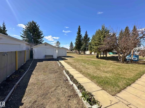 5035 49 Avenue, Vilna, AB - Outdoor