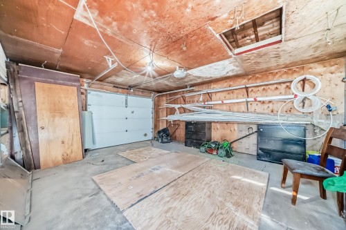 Image quality insufficient for description - 13124 83 Street, Edmonton, AB - Indoor Photo Showing Garage