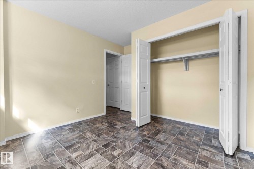 124 Klarvatten Road, Edmonton, AB - Indoor Photo Showing Other Room