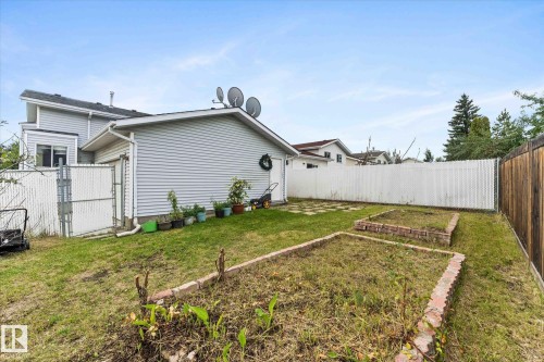 124 Klarvatten Road, Edmonton, AB - Outdoor
