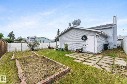 124 Klarvatten Road, Edmonton, AB - Outdoor