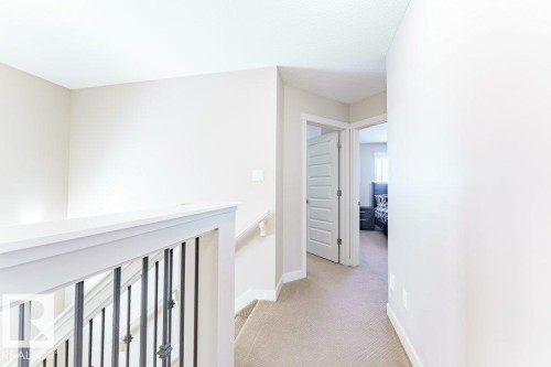 5624 19 Avenue, Edmonton, AB - Indoor Photo Showing Other Room