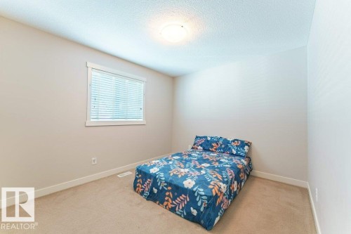 5624 19 Avenue, Edmonton, AB - Indoor Photo Showing Bedroom