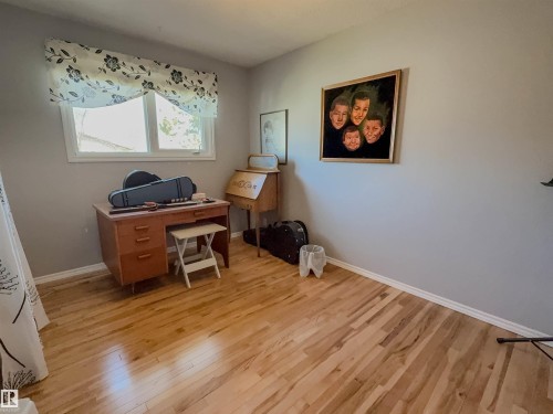 8651 27 Avenue, Edmonton, AB - Indoor