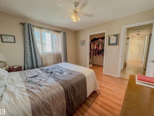 8651 27 Avenue, Edmonton, AB - Indoor Photo Showing Bedroom