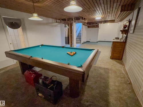 8651 27 Avenue, Edmonton, AB - Indoor Photo Showing Other Room