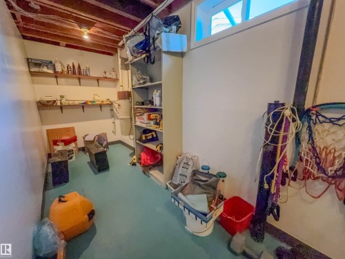 8651 27 Avenue, Edmonton, AB - Indoor