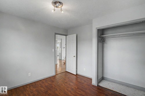 1 Deer Park Road, Spruce Grove, AB - Indoor Photo Showing Other Room
