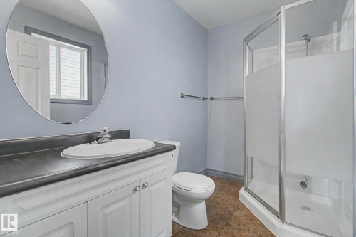 1 Deer Park Road, Spruce Grove, AB - Indoor Photo Showing Bathroom