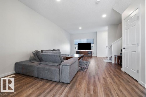 7123 46A Street, Beaumont, AB - Indoor Photo Showing Living Room