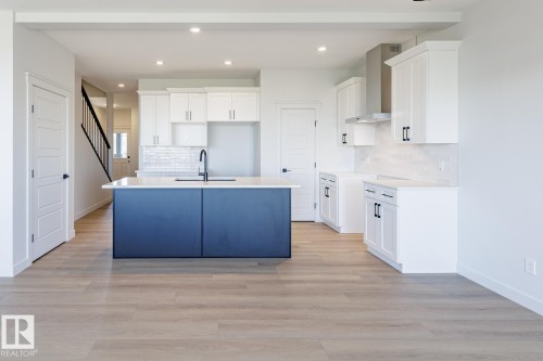 286 Lodge Pole Place, Leduc, AB - Indoor Photo Showing Kitchen