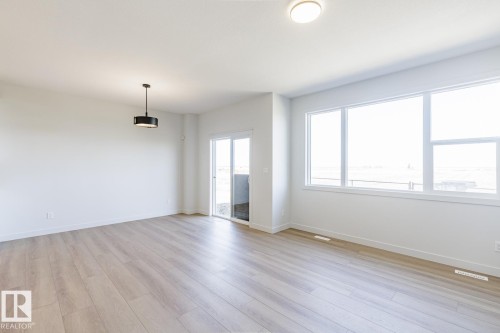 286 Lodge Pole Place, Leduc, AB - Indoor Photo Showing Other Room