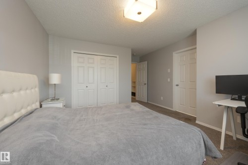 927 Ebbers Crescent, Edmonton, AB - Indoor Photo Showing Bedroom