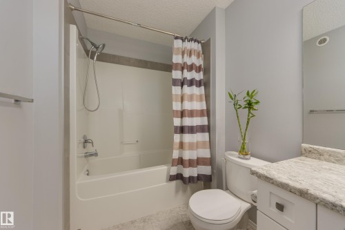 927 Ebbers Crescent, Edmonton, AB - Indoor Photo Showing Bathroom