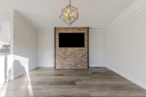 514 Maple Wood Crescent, Edmonton, AB - Indoor Photo Showing Other Room