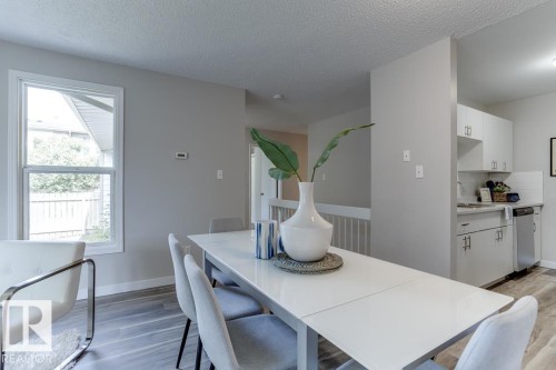 7032 Mill Woods Road, Edmonton, AB - Indoor Photo Showing Other Room