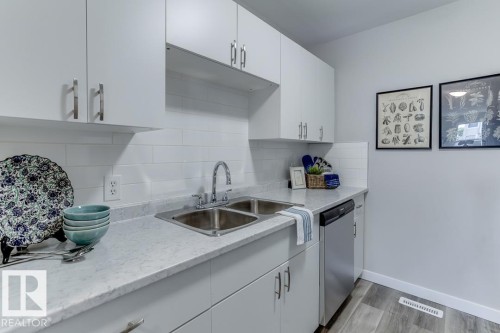 7032 Mill Woods Road, Edmonton, AB - Indoor Photo Showing Kitchen With Double Sink