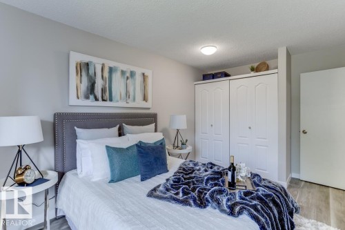 7032 Mill Woods Road, Edmonton, AB - Indoor Photo Showing Bedroom
