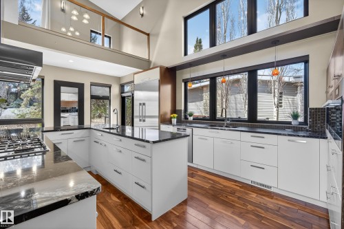 11908 41A Avenue, Edmonton, AB - Indoor Photo Showing Kitchen