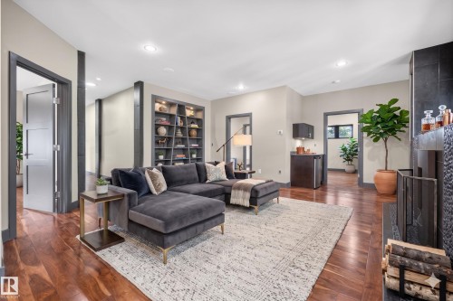 11908 41A Avenue, Edmonton, AB - Indoor Photo Showing Living Room
