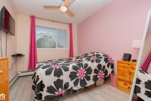 213 11033 127 Street, Edmonton, AB - Indoor Photo Showing Bedroom