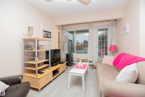 213 11033 127 Street, Edmonton, AB - Indoor