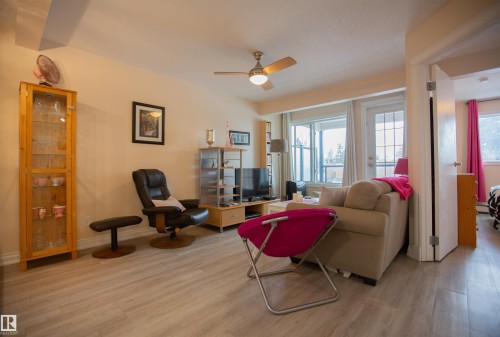 213 11033 127 Street, Edmonton, AB - Indoor