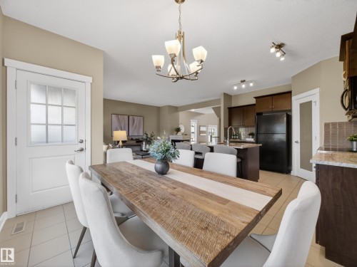 2729 Anderson Crescent, Edmonton, AB - Indoor Photo Showing Dining Room