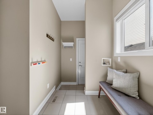 2729 Anderson Crescent, Edmonton, AB - Indoor