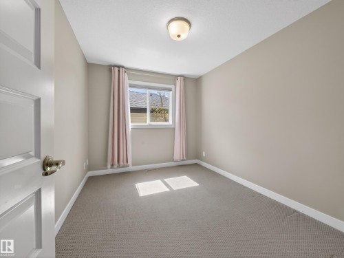 2729 Anderson Crescent, Edmonton, AB - Indoor Photo Showing Other Room