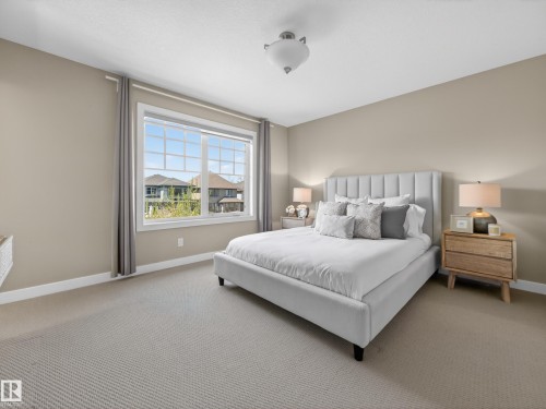 2729 Anderson Crescent, Edmonton, AB - Indoor Photo Showing Bedroom