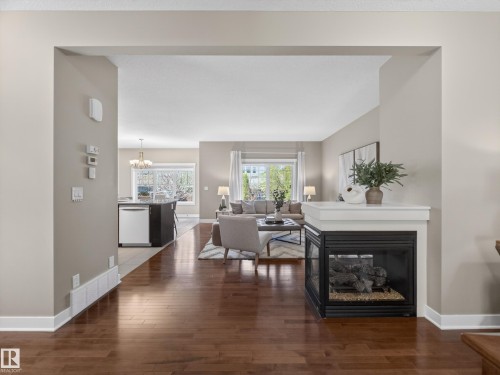2729 Anderson Crescent, Edmonton, AB - Indoor Photo Showing Living Room With Fireplace