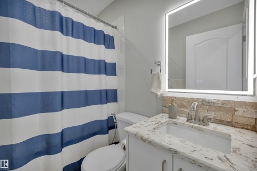 16109 129A Street, Edmonton, AB - Indoor Photo Showing Bathroom