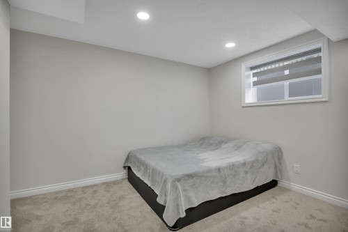 16109 129A Street, Edmonton, AB - Indoor Photo Showing Bedroom