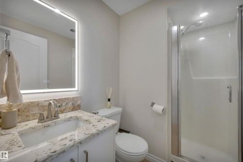 16109 129A Street, Edmonton, AB - Indoor Photo Showing Bathroom