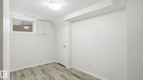 10919 68 Avenue, Edmonton, AB - Indoor Photo Showing Other Room