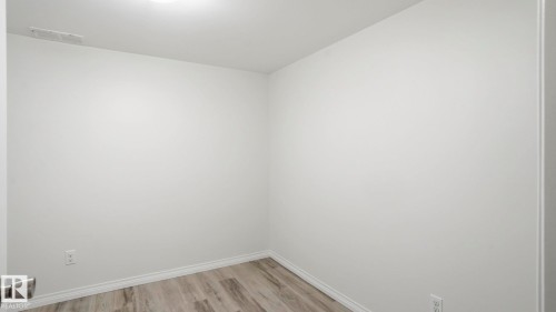 10919 68 Avenue, Edmonton, AB - Indoor Photo Showing Other Room