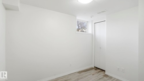 10919 68 Avenue, Edmonton, AB - Indoor Photo Showing Other Room