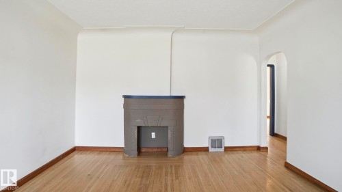 10919 68 Avenue, Edmonton, AB - Indoor Photo Showing Other Room