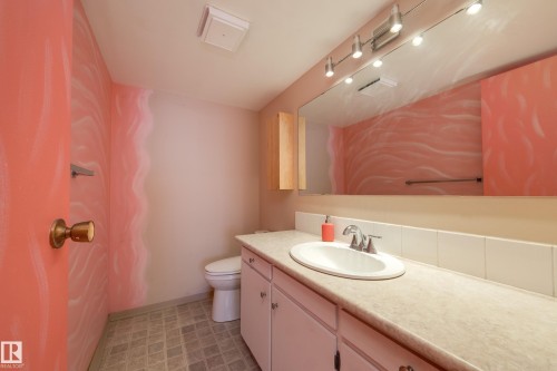 306 12121 Jasper Avenue, Edmonton, AB - Indoor Photo Showing Bathroom