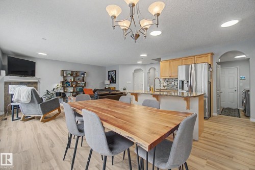 13536 149A Avenue, Edmonton, AB - Indoor Photo Showing Dining Room